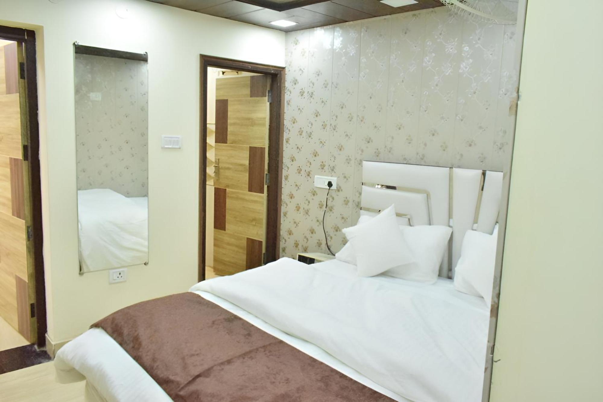 Rudhraksh Villa 4Br- Perfect Vacay Villa Массури Экстерьер фото