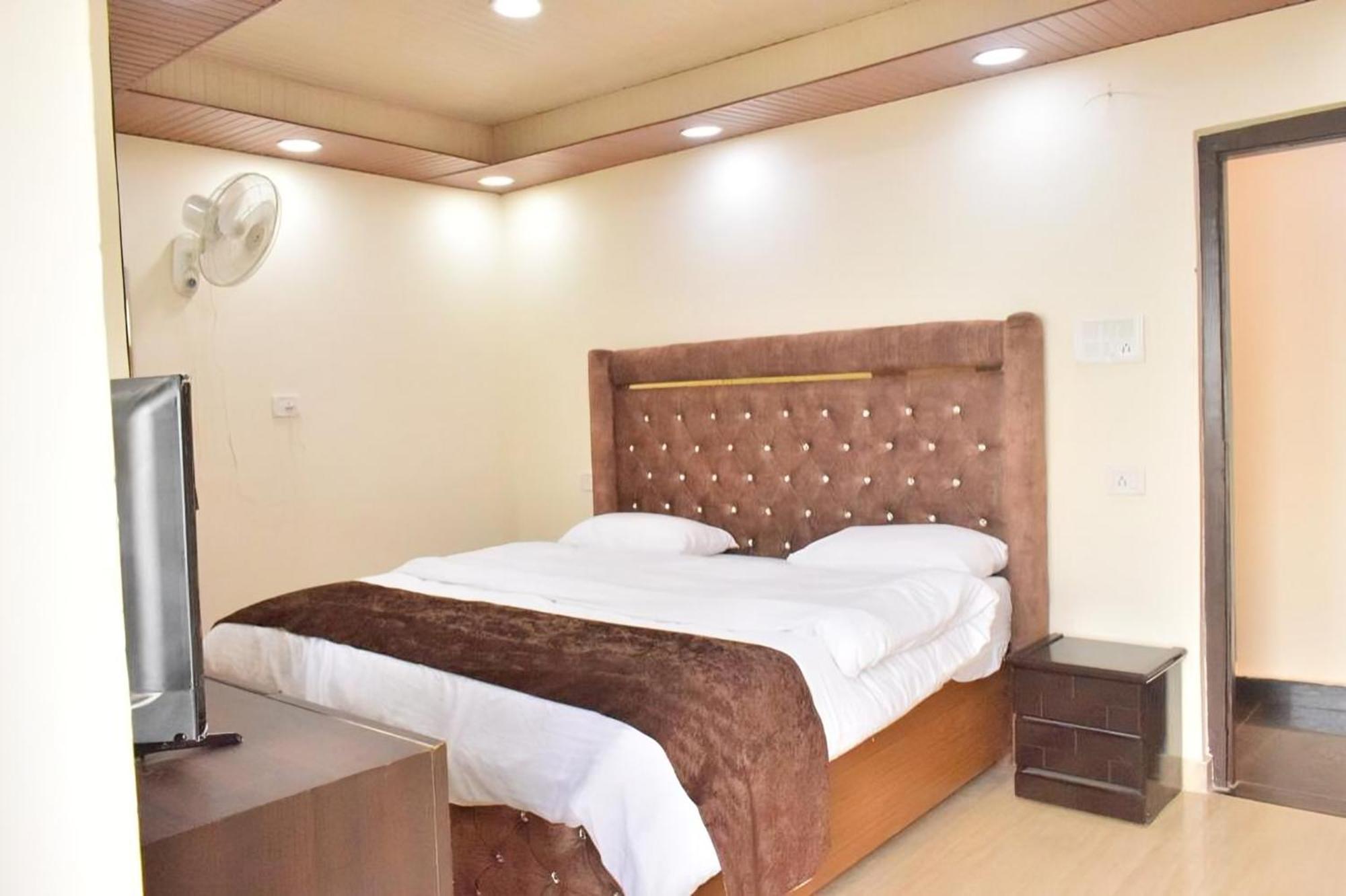 Rudhraksh Villa 4Br- Perfect Vacay Villa Массури Экстерьер фото